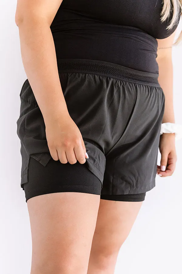 Above And Beyond Shorts In Black Curves