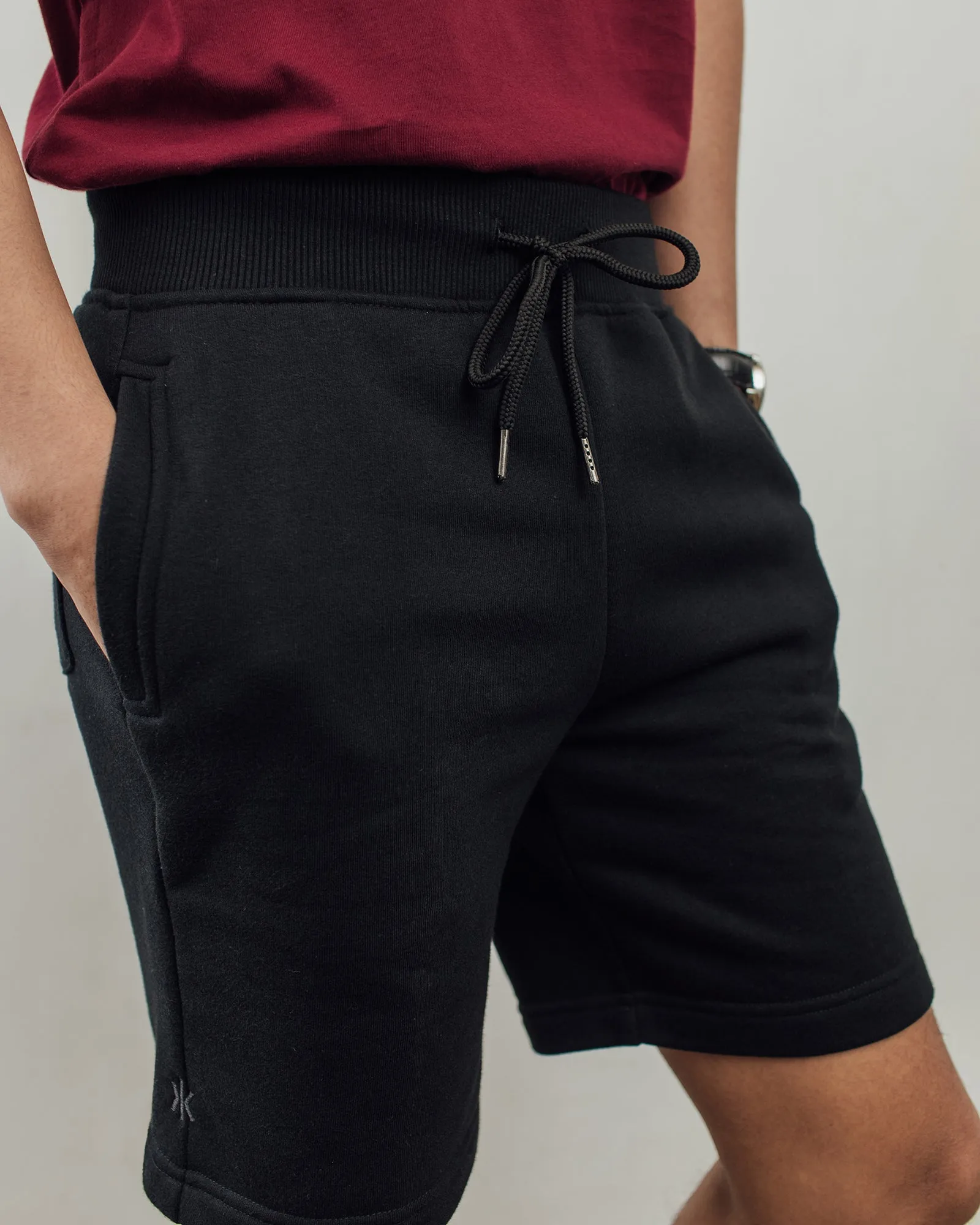 ESSENTIAL SHORT