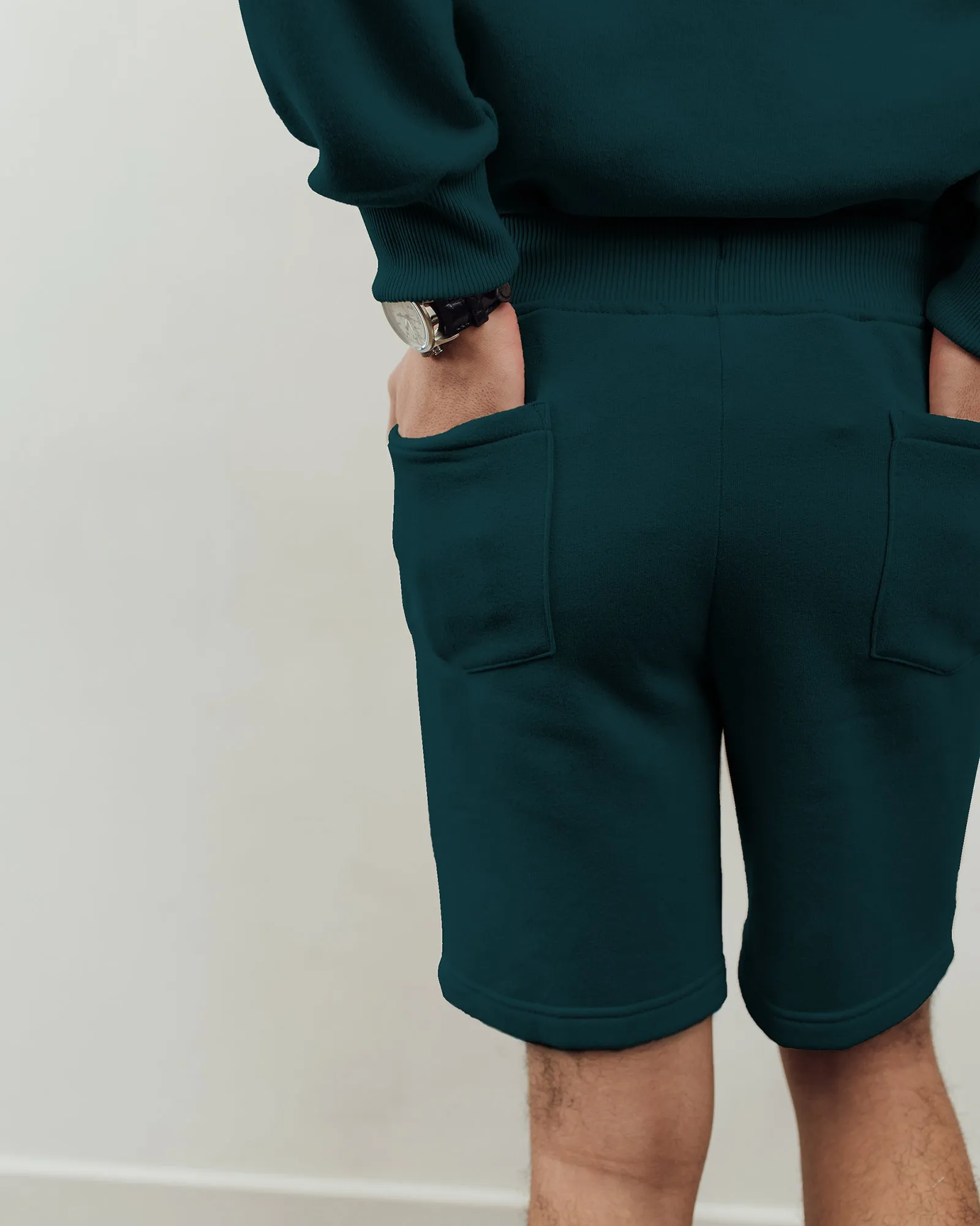 ESSENTIAL SHORT