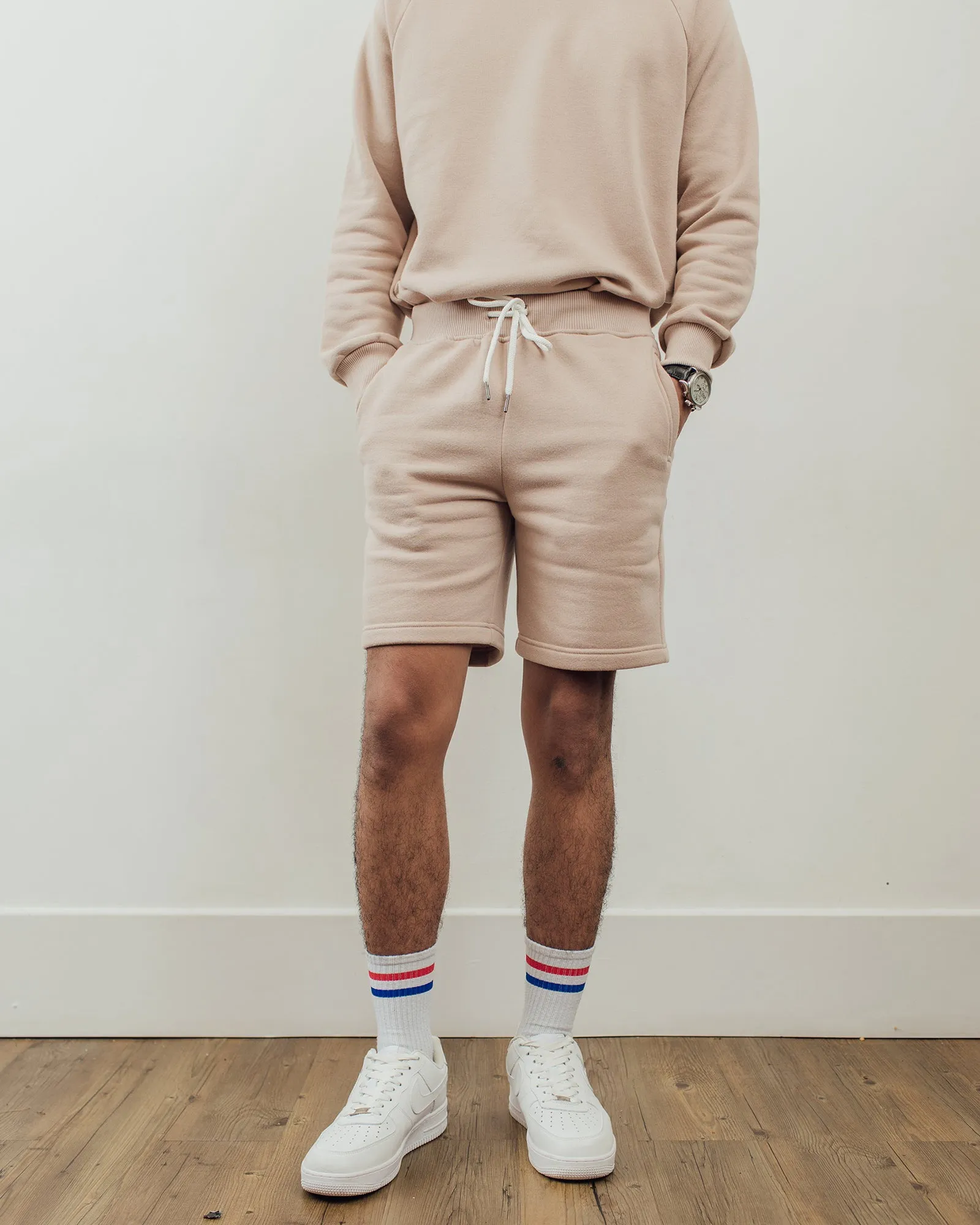 ESSENTIAL SHORT