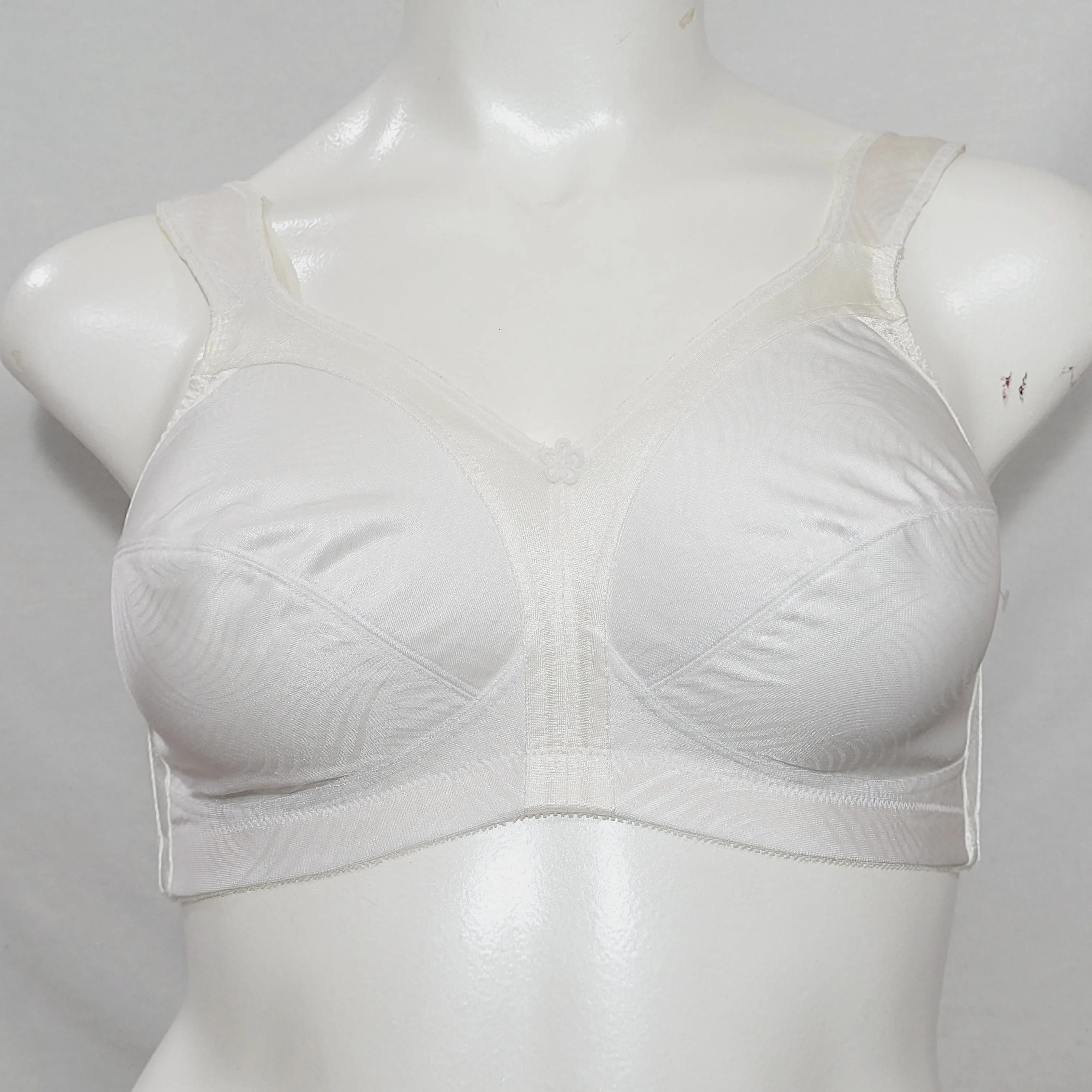 Exquisite Form 2558 Jacquard Satin Divided Cup Wire Free Bra 38D White NWOT