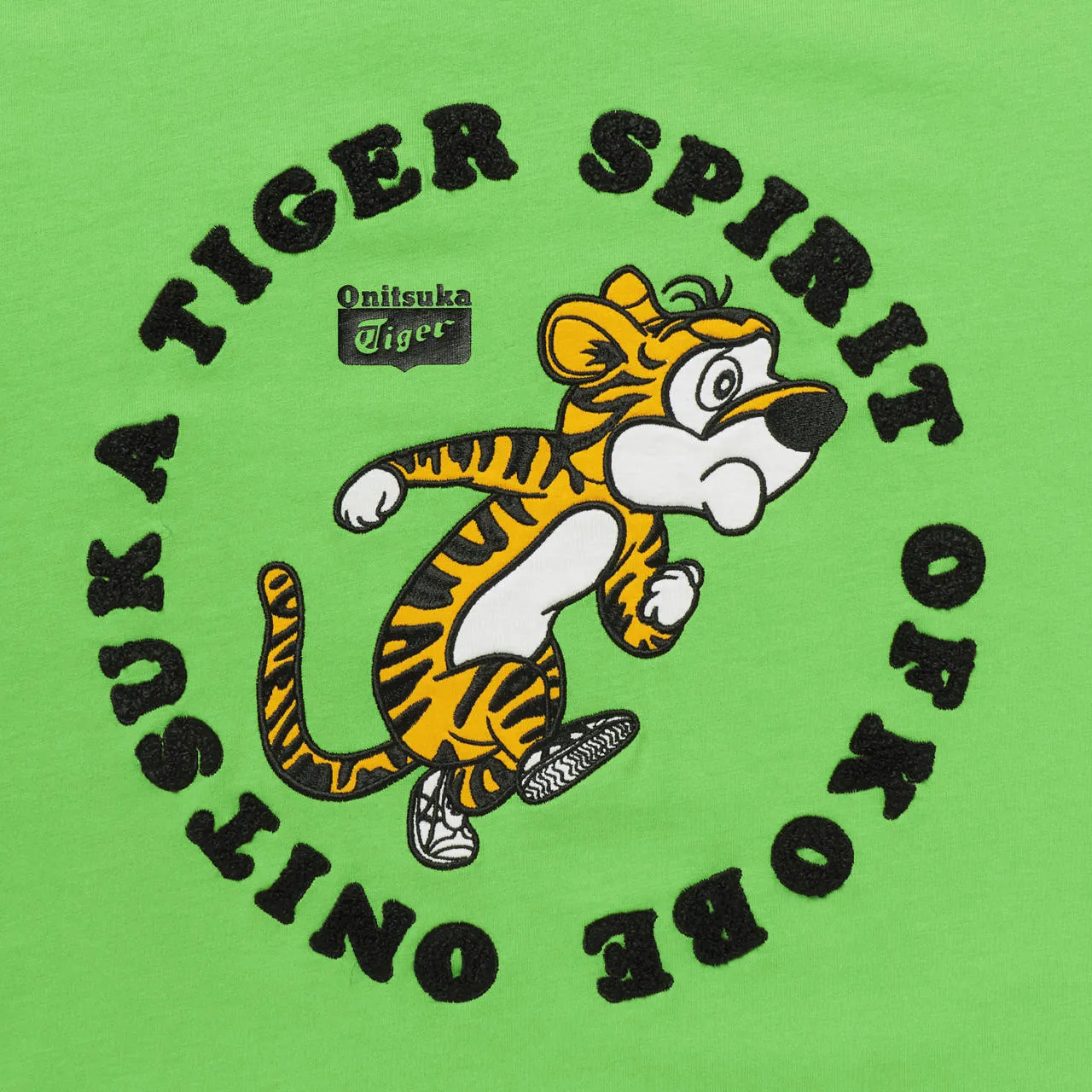 GRAPHIC TEE